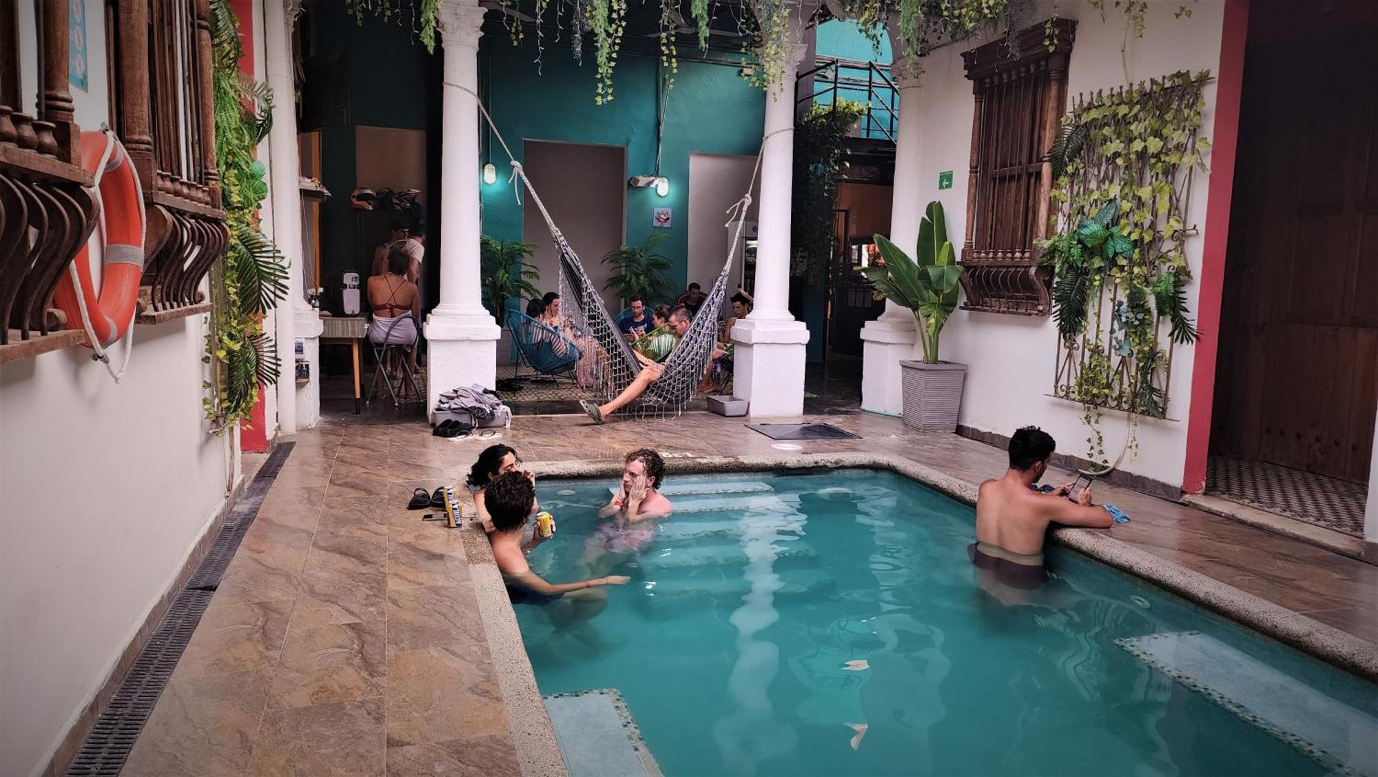 Baboon Hostel Santa Marta  Luaran gambar