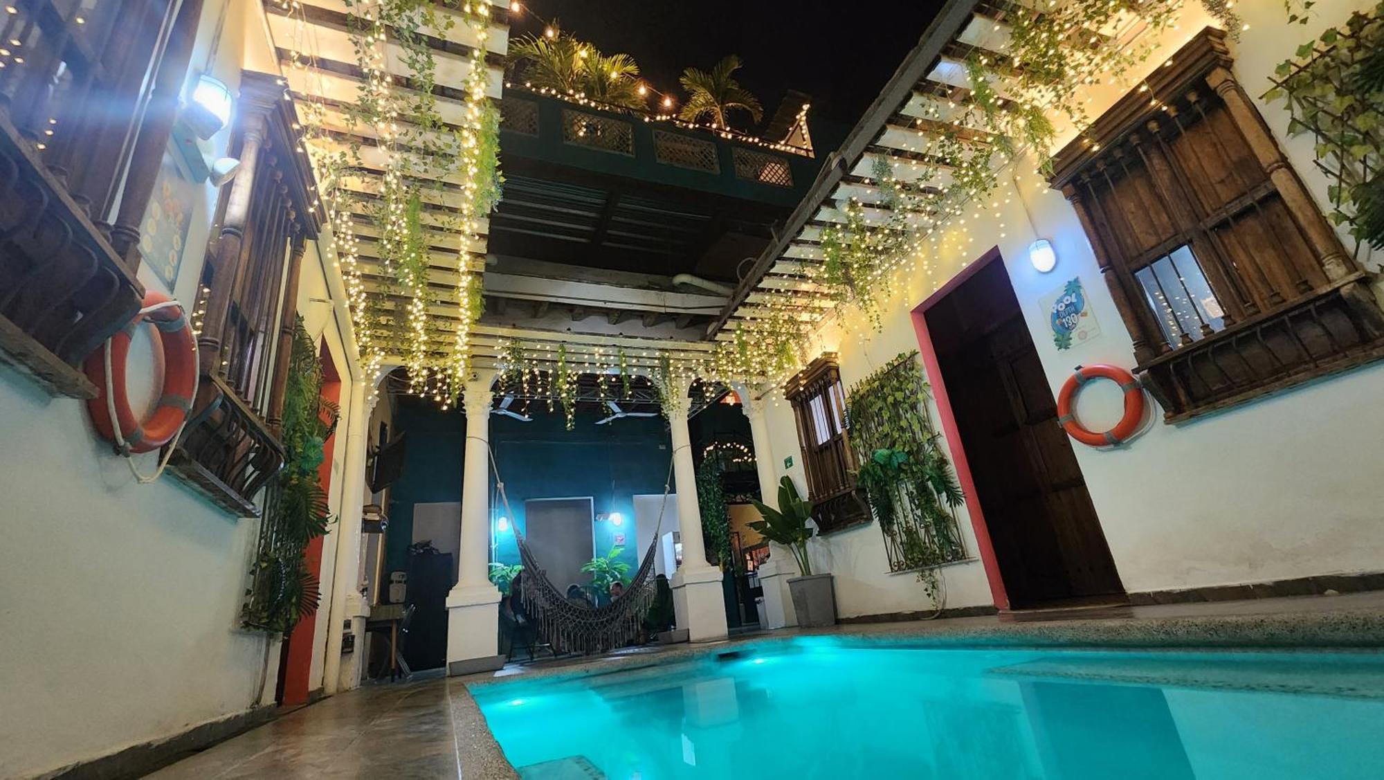 Baboon Hostel Santa Marta  Luaran gambar