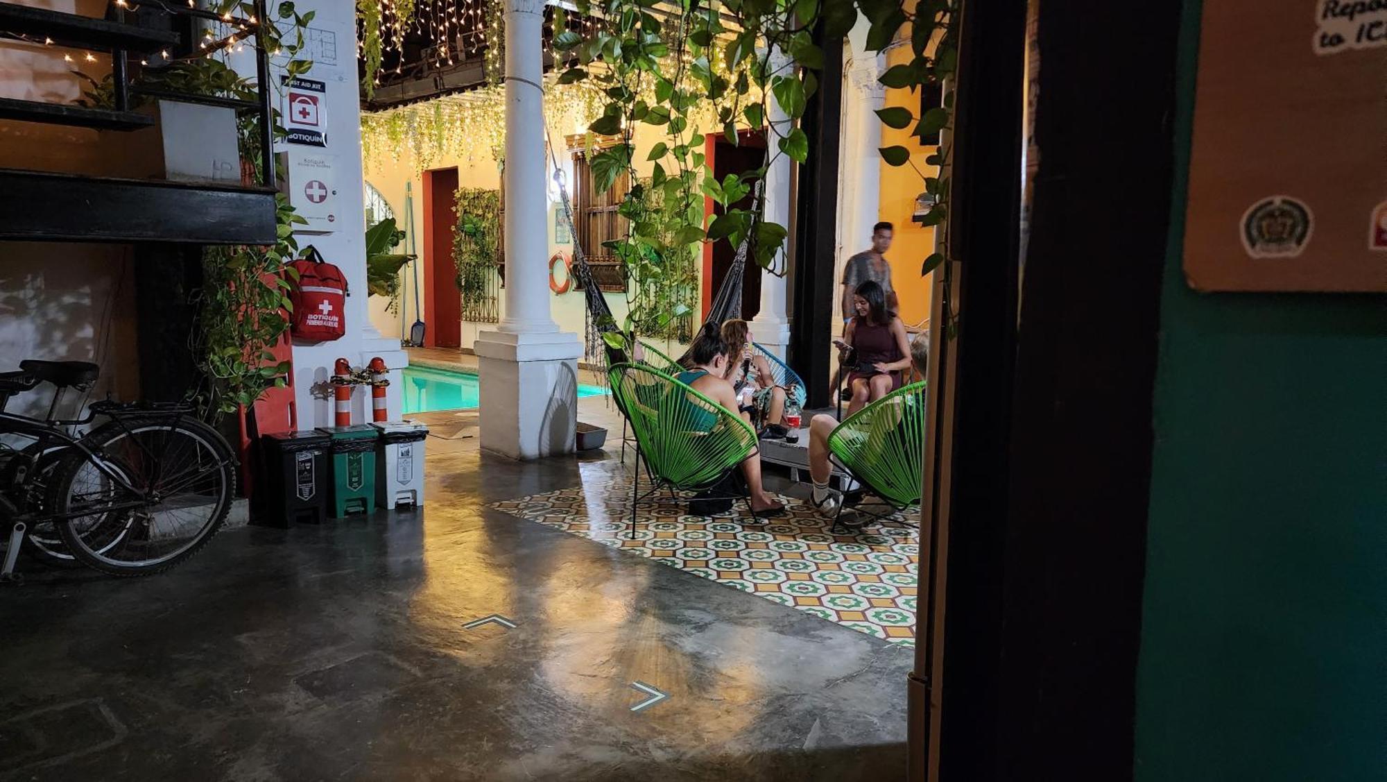 Baboon Hostel Santa Marta  Luaran gambar
